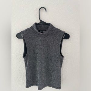 Steve Madden NEW METALLIC KNIT MOCK NECK TANK
Gunmetal
DN45101R size M new